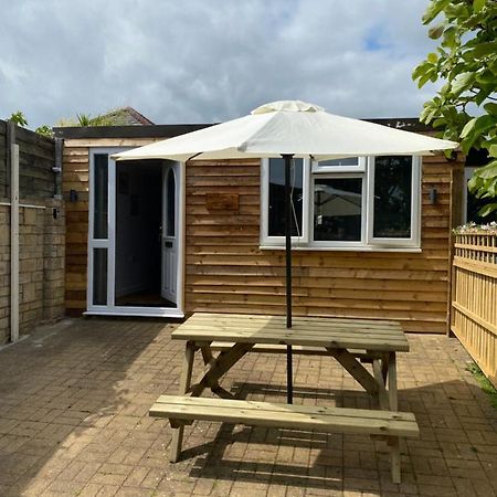 Oakleigh Lodge Stalbridge Exterior photo