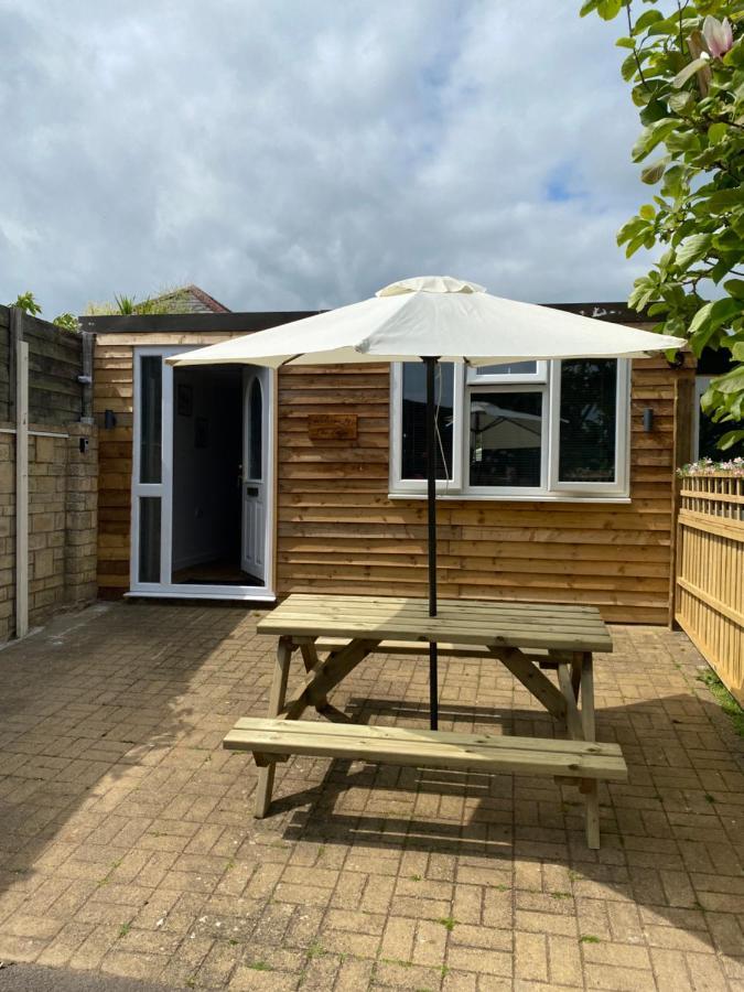 Oakleigh Lodge Stalbridge Exterior photo